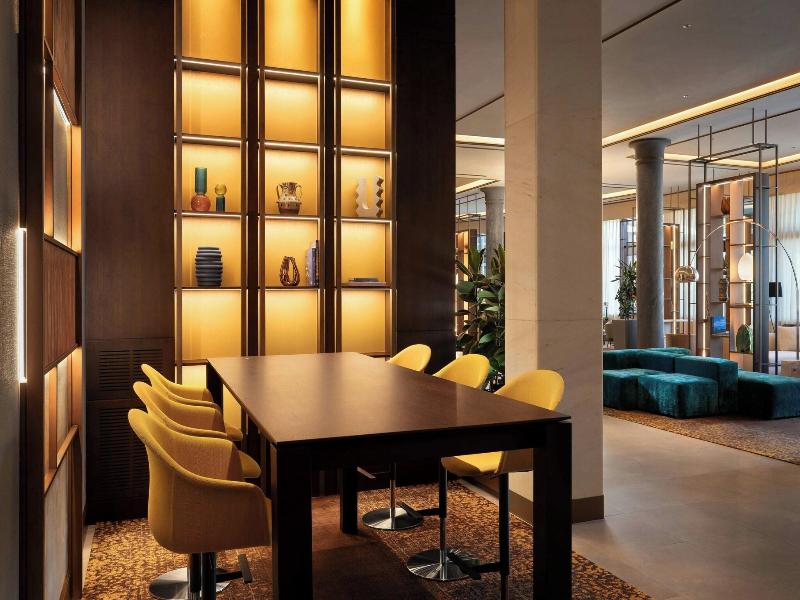 Marriott Hotel Milan image