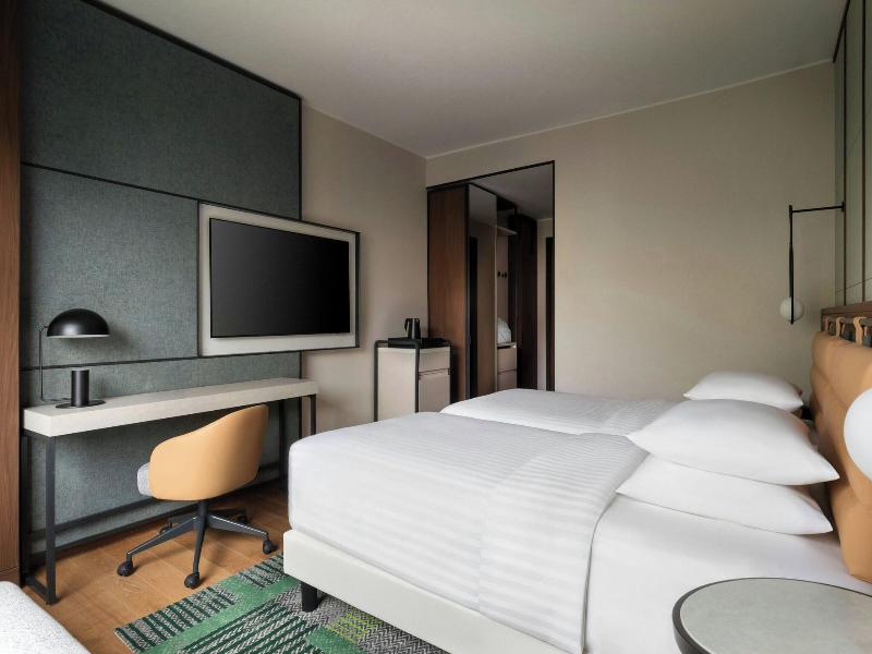 Marriott Hotel Milan image