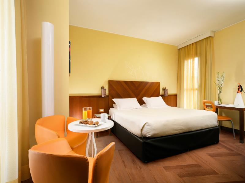 UNA HOTELS Mediterraneo Milano image