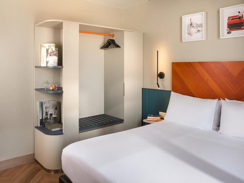 UNA HOTELS Mediterraneo Milano image