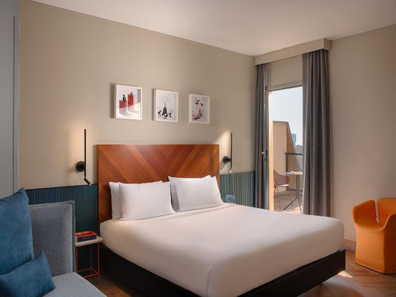 UNA HOTELS Mediterraneo Milano image