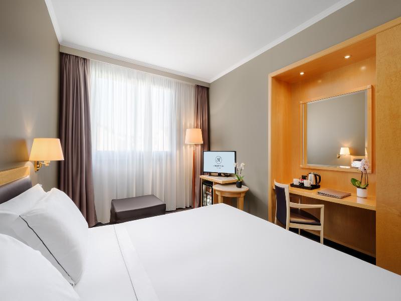 City Life Hotel Poliziano image