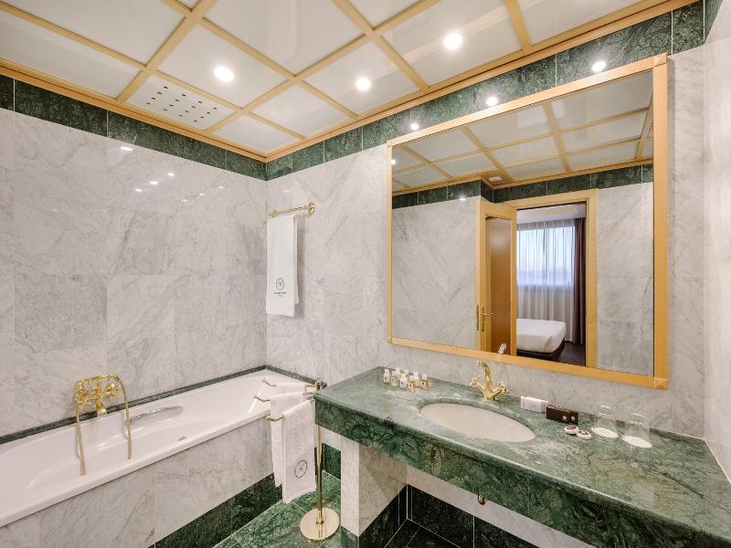 City Life Hotel Poliziano image