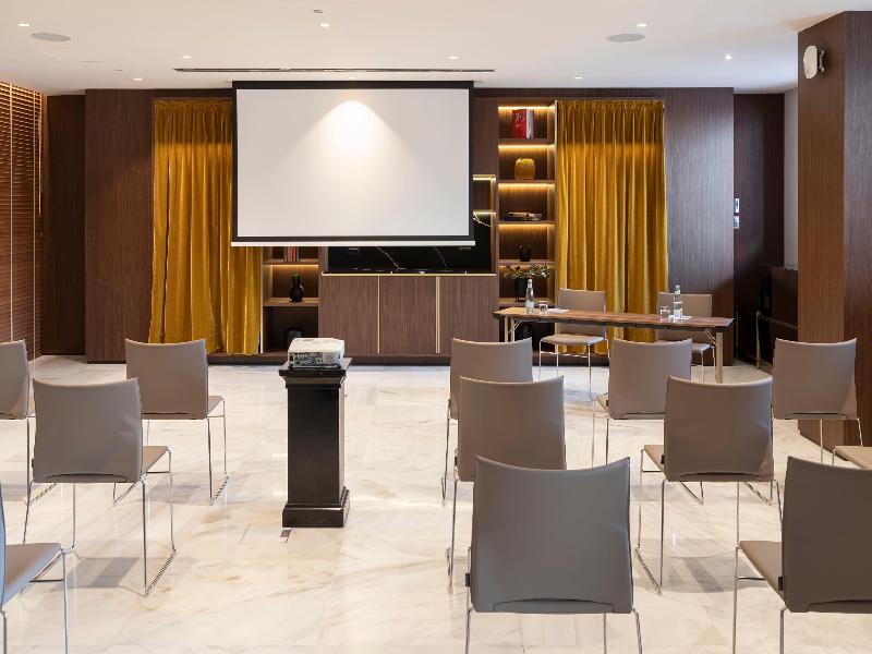Melia Milano image