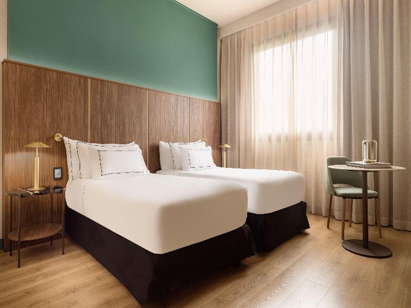 Melia Milano image