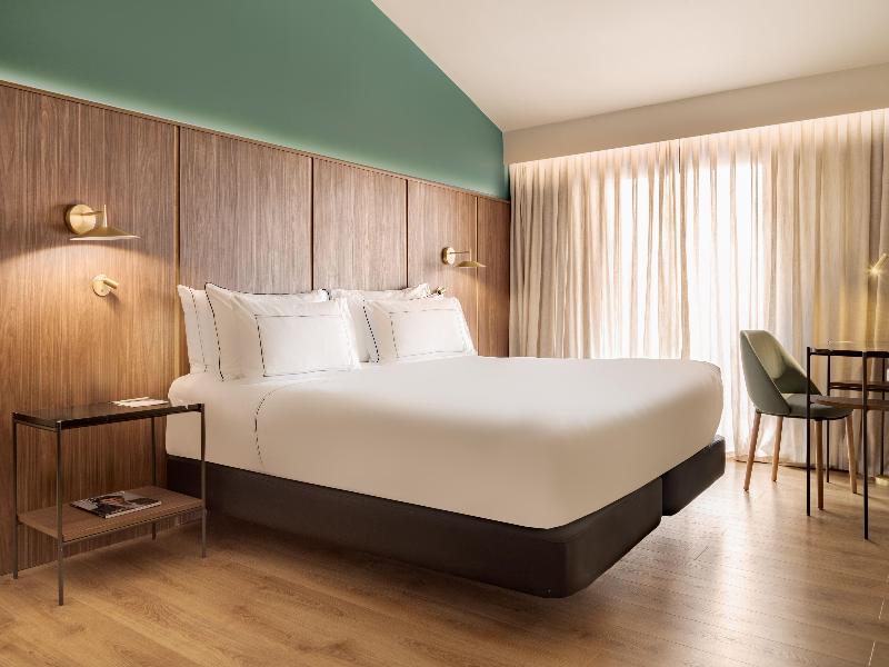 Melia Milano image