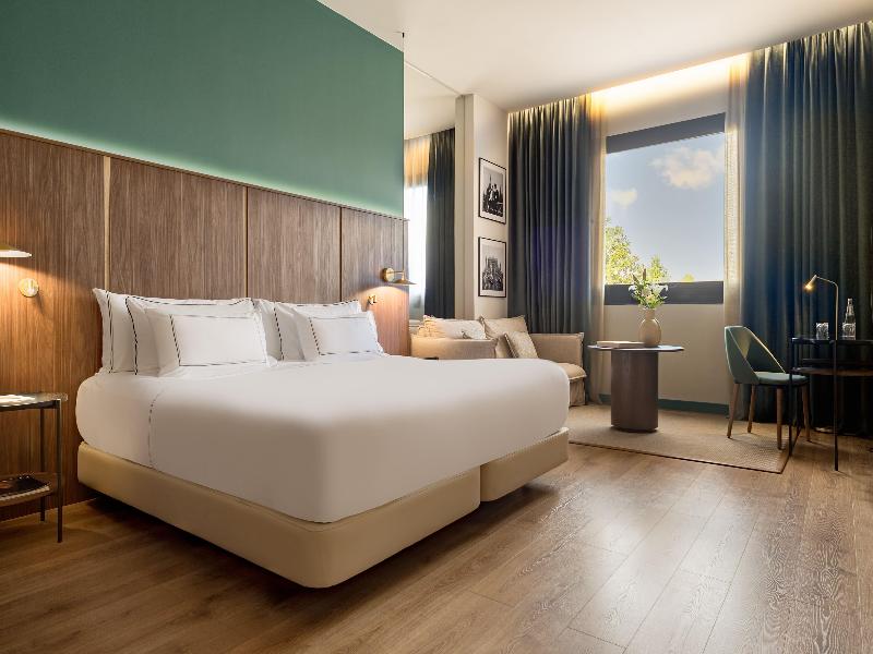 Melia Milano image