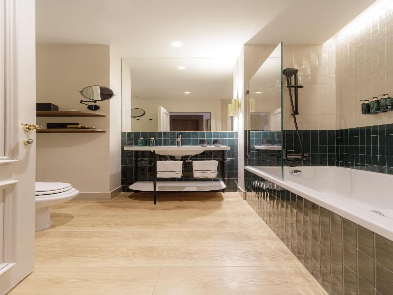 Melia Milano image