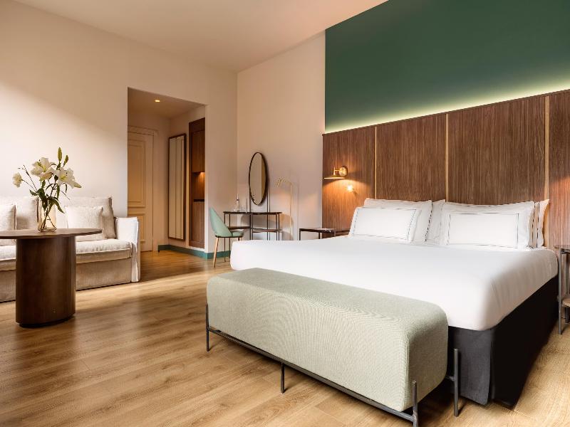 Melia Milano image