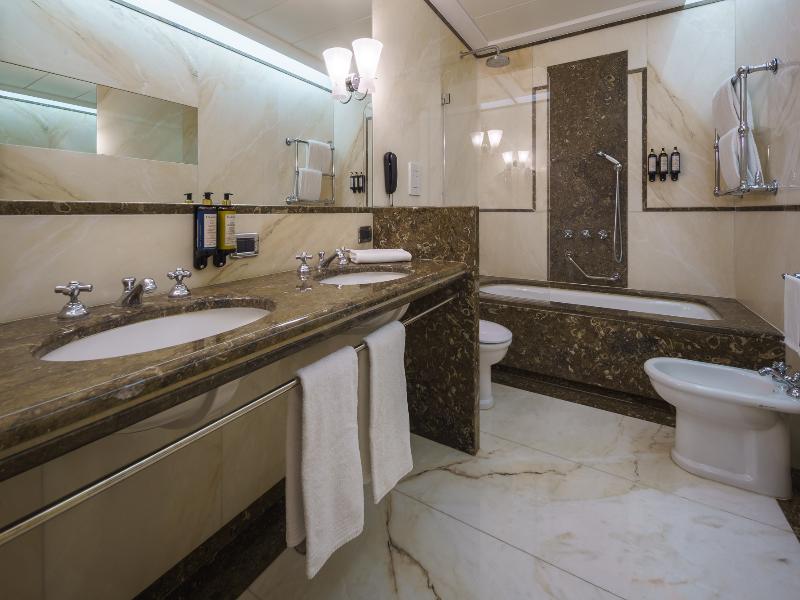Eurostars Hotel Excelsior image