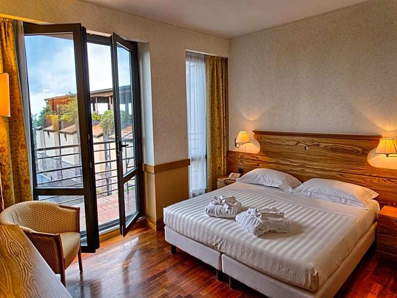 BV Grand Hotel Assisi image