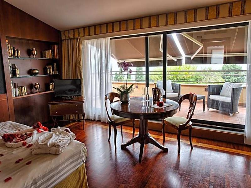 BV Grand Hotel Assisi image