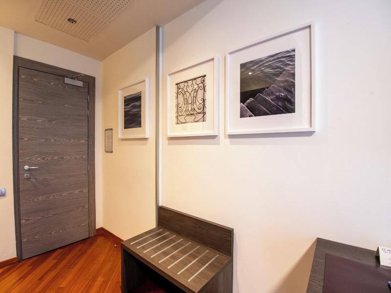 Hotel Como image