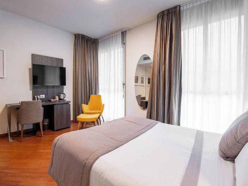 Hotel Como image