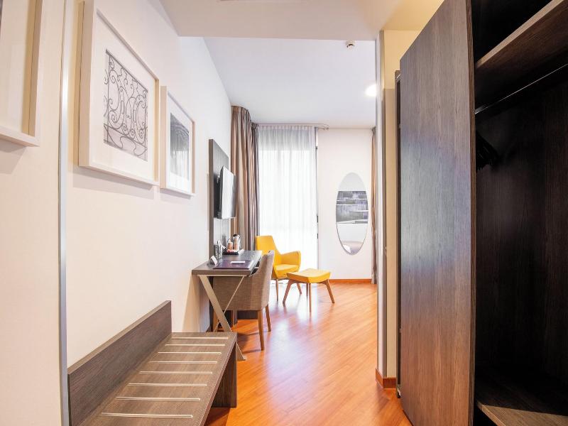 Hotel Como image