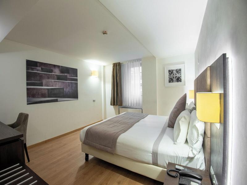 Hotel Como image