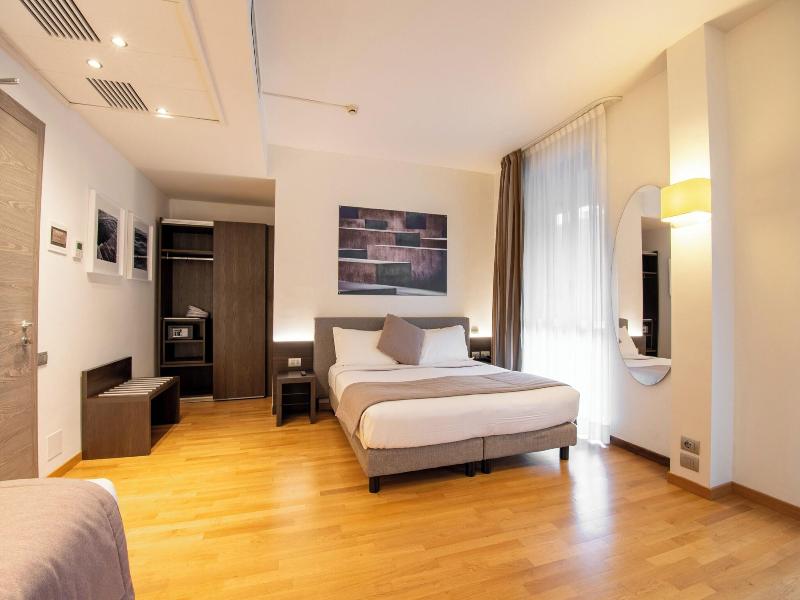 Hotel Como image