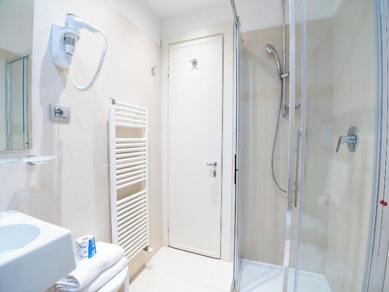 Hotel Como image