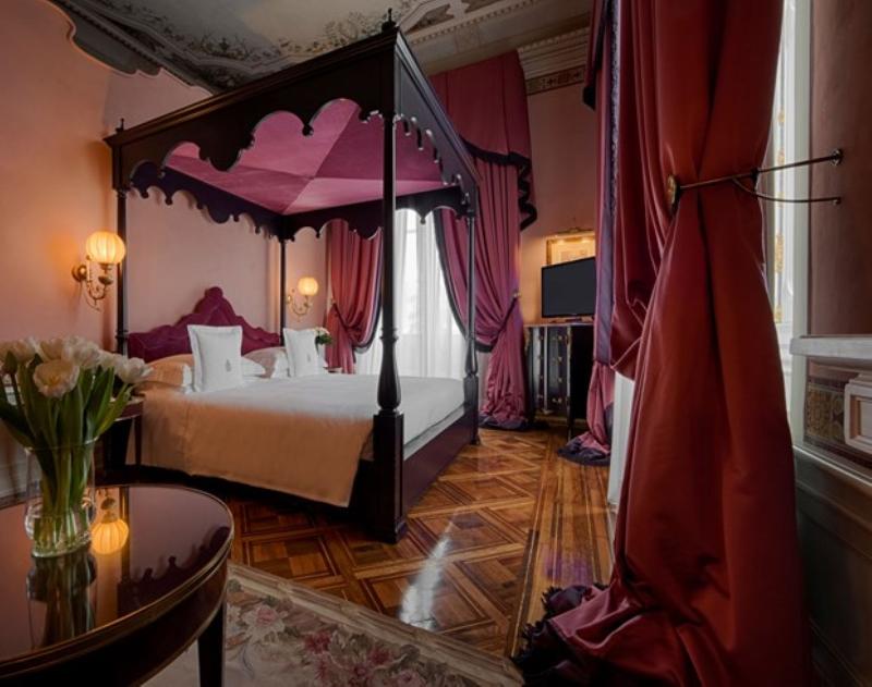 Villa Cora image