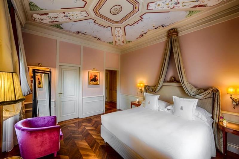 Villa Cora image