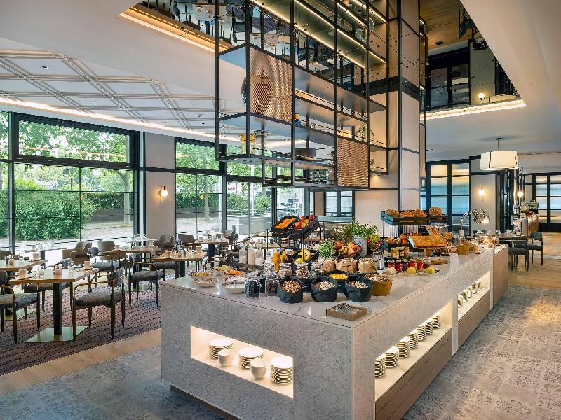 DoubleTree by Hilton Berlin Ku'damm image