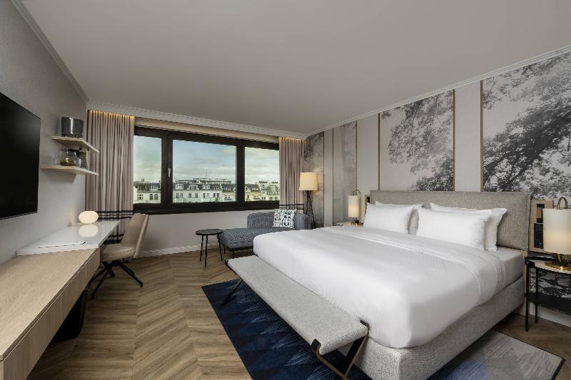 DoubleTree by Hilton Berlin Ku'damm image