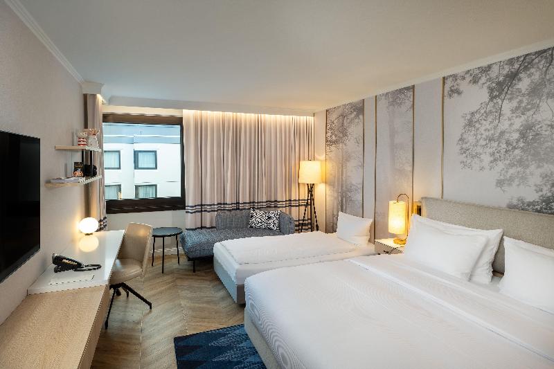 DoubleTree by Hilton Berlin Ku'damm image