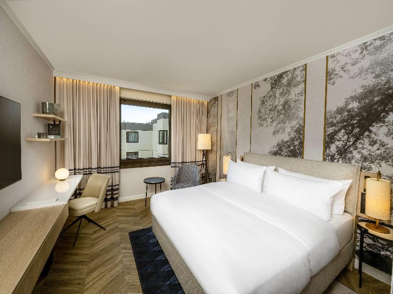 DoubleTree by Hilton Berlin Ku'damm image