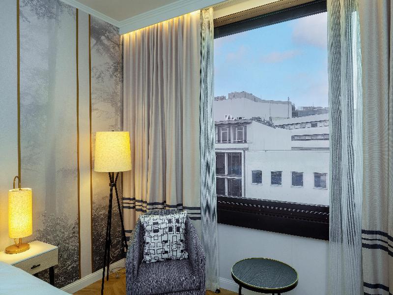 DoubleTree by Hilton Berlin Ku'damm image