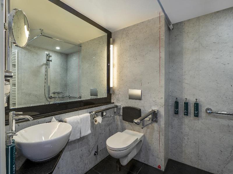 DoubleTree by Hilton Berlin Ku'damm image