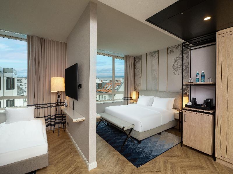 DoubleTree by Hilton Berlin Ku'damm image