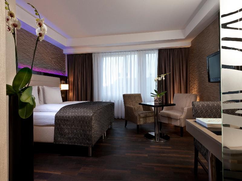 Hotel Palace Berlin image