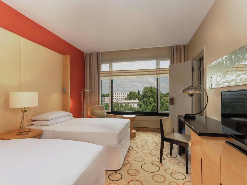 Sheraton Berlin Grand Hotel Esplanade image