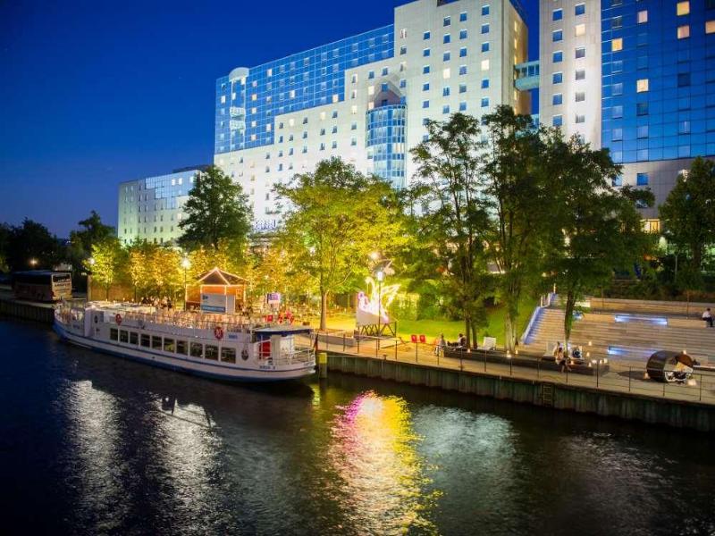 Estrel Hotel Berlin image