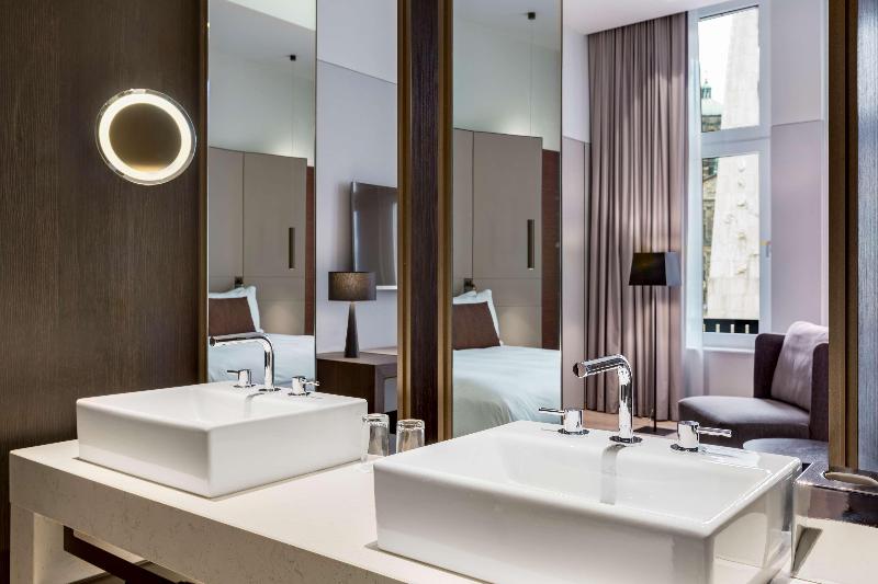 Anantara Grand Hotel Krasnapolsky Amsterdam image