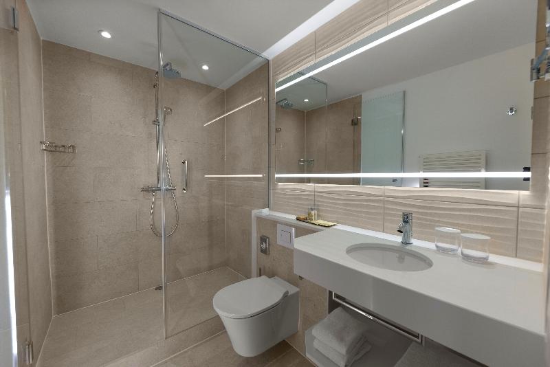 DoubleTree by Hilton Hannover Schweizerhof image