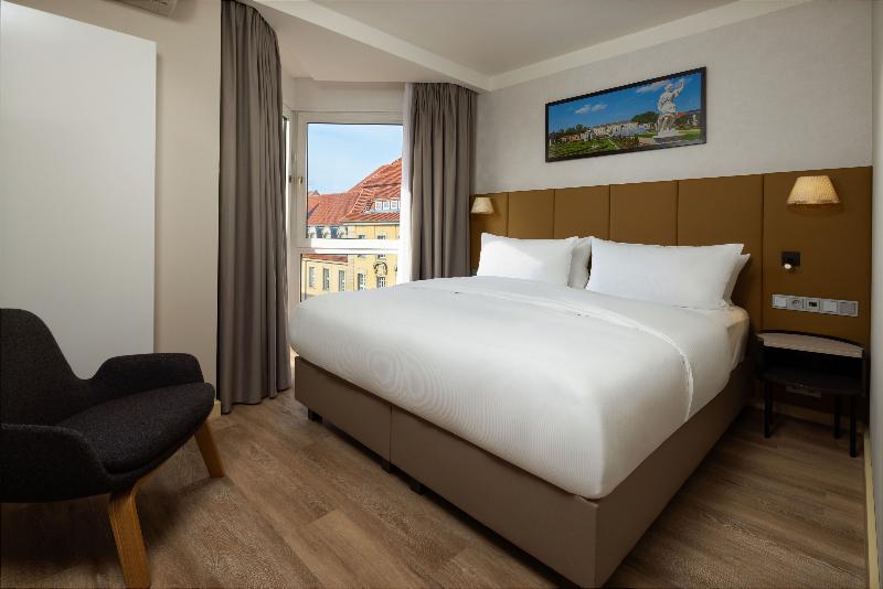 DoubleTree by Hilton Hannover Schweizerhof image