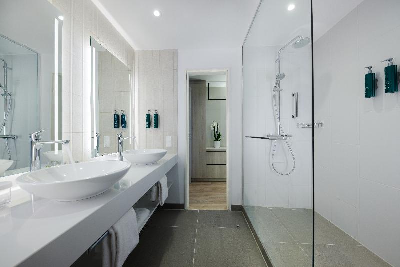 DoubleTree by Hilton Hannover Schweizerhof image
