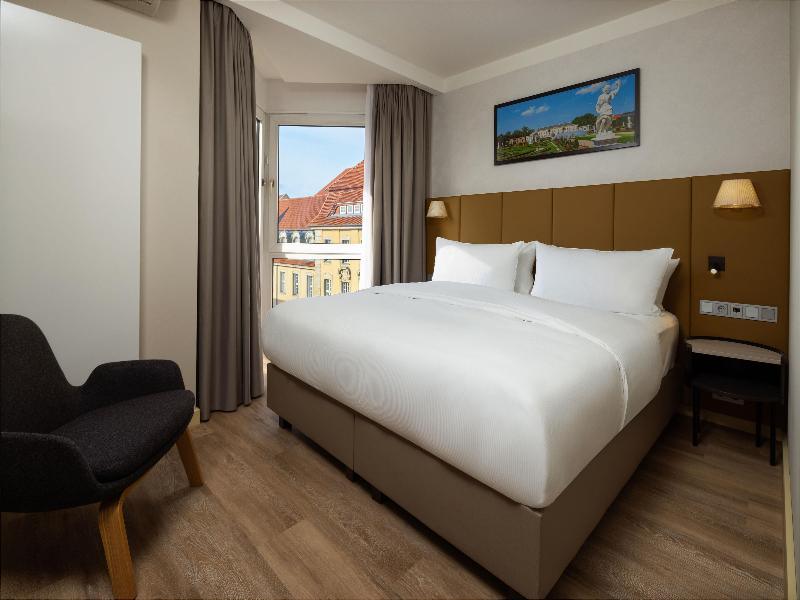 DoubleTree by Hilton Hannover Schweizerhof image