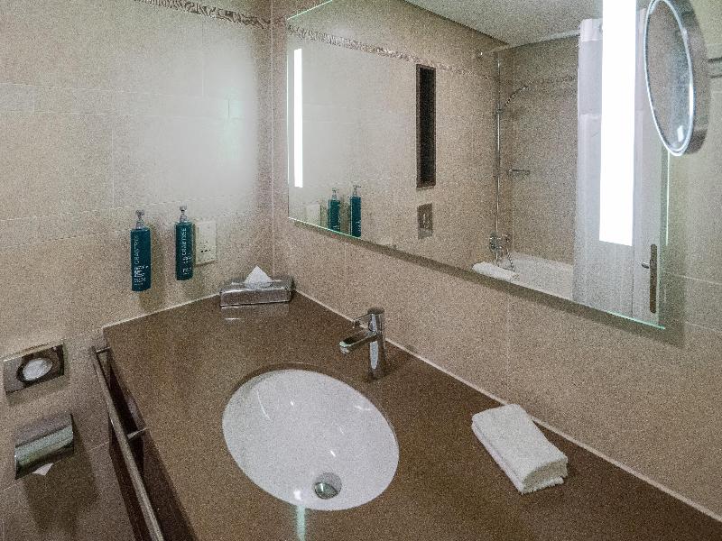 Hilton Mainz image