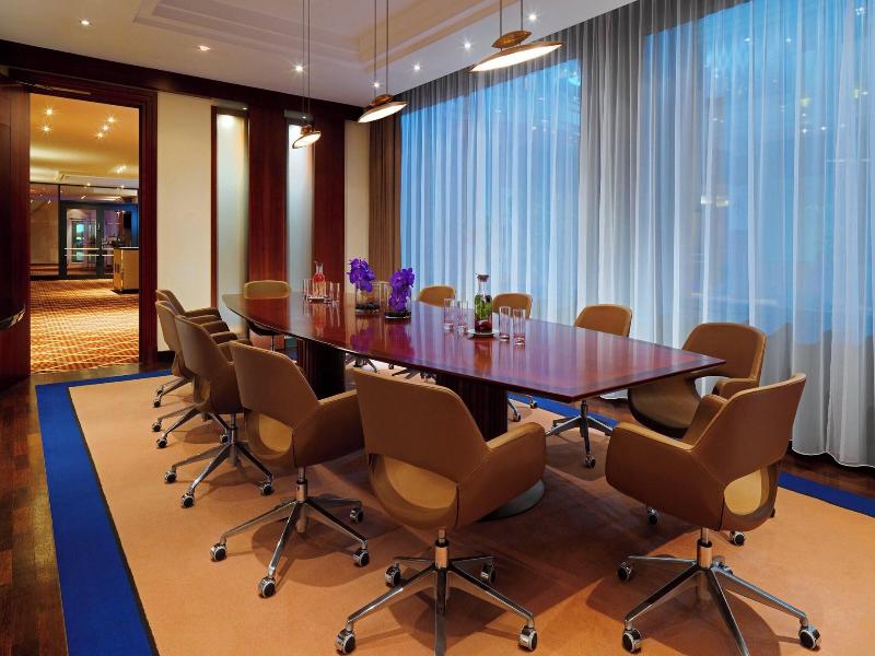 The Westin Grand Munich image