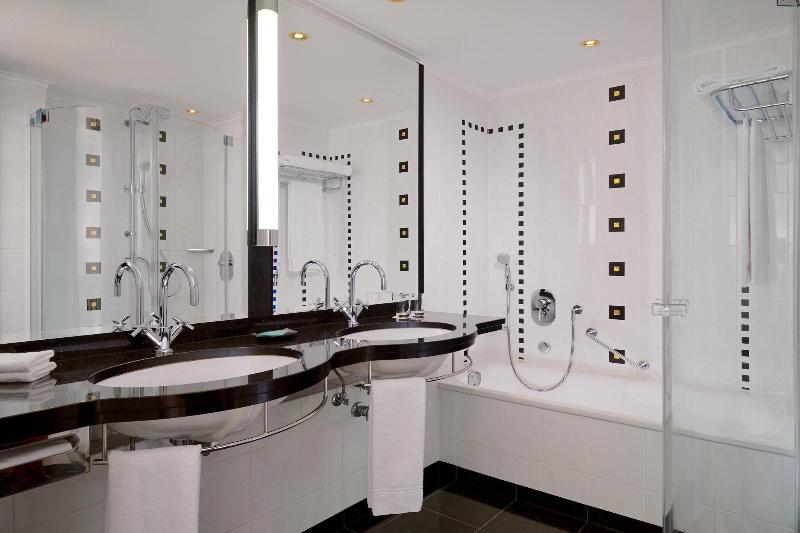 The Westin Grand Munich image