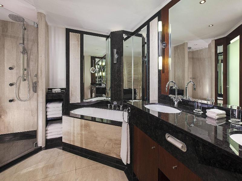 The Westin Grand Munich image