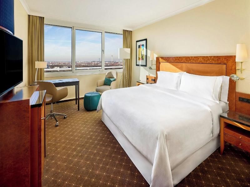The Westin Grand Munich image