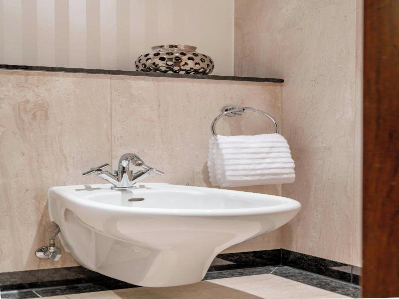The Westin Grand Munich image