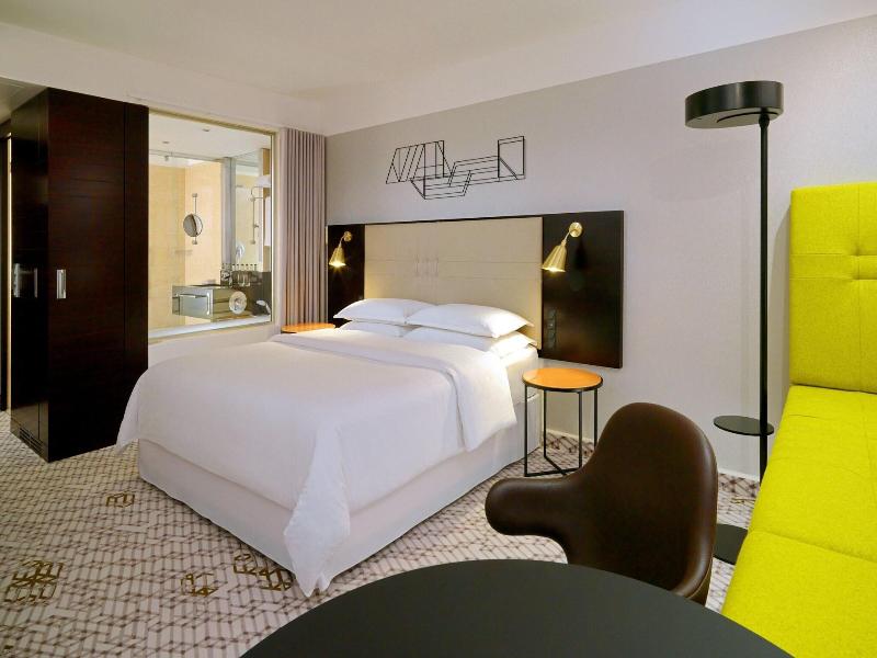 Sheraton Munich Arabellapark image