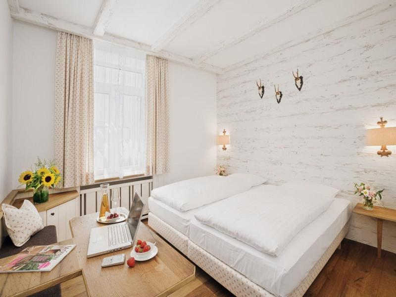 Eden Hotel Wolff image