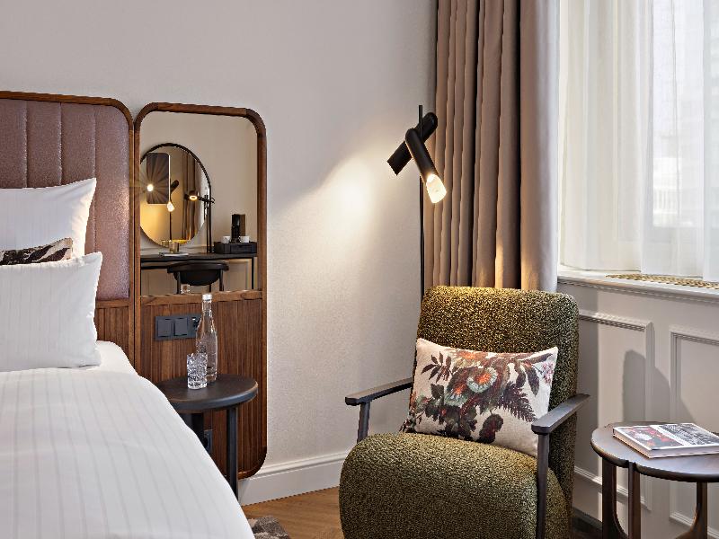 Hotel Bristol Berlin image