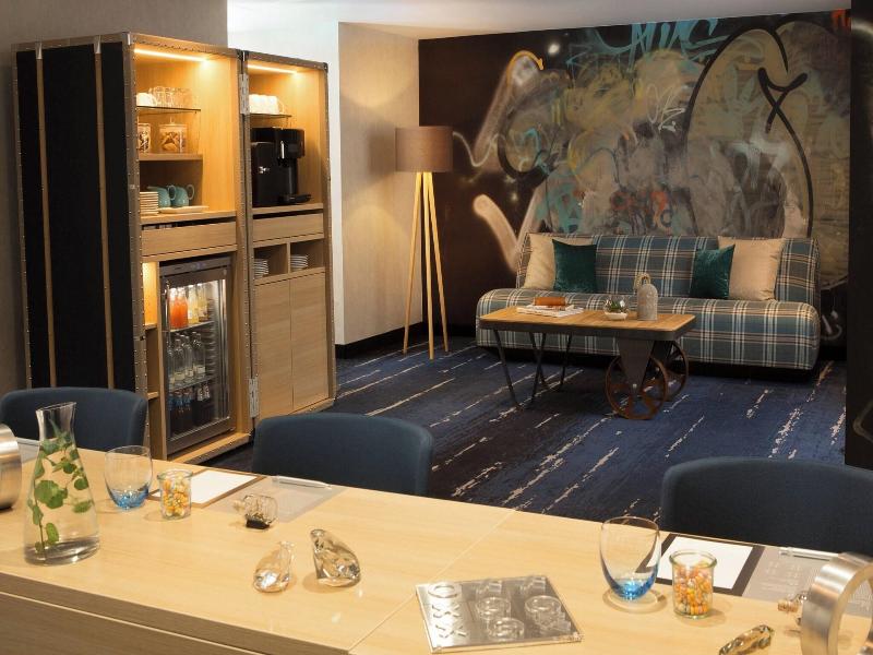 Renaissance Hamburg Hotel image