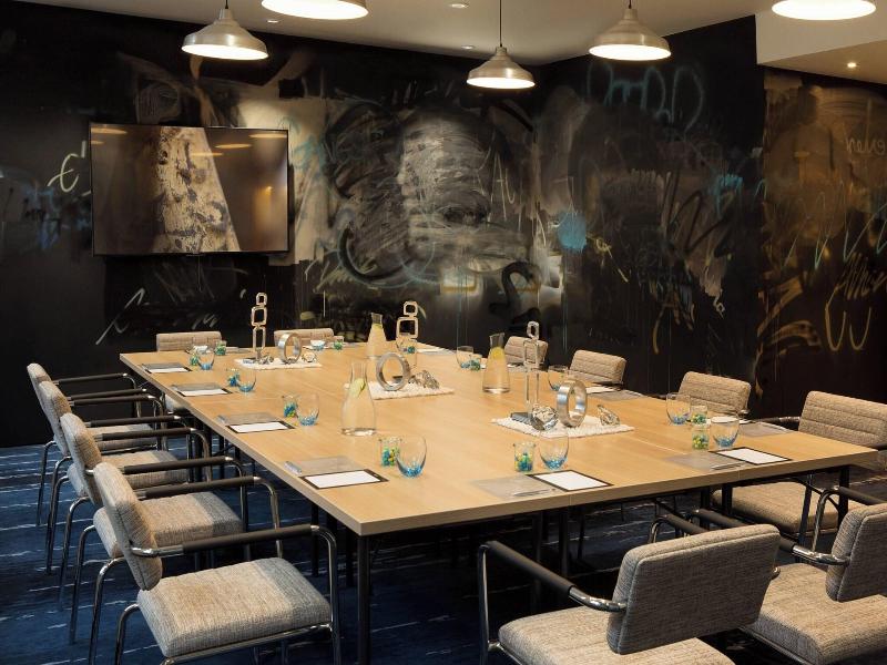 Renaissance Hamburg Hotel image